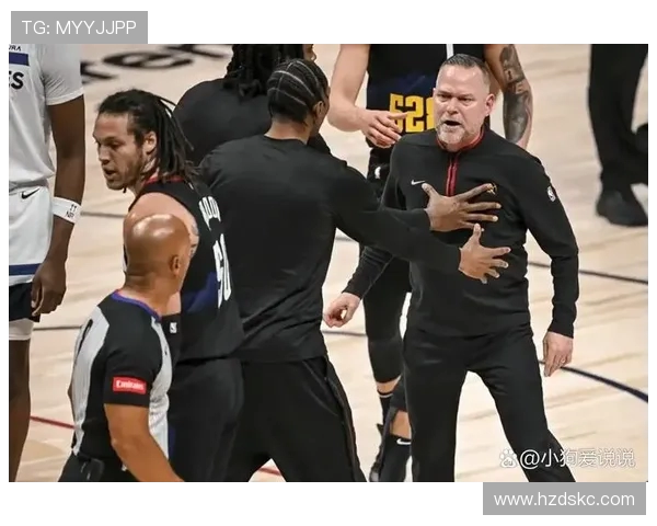 NBA季后赛争议判罚回顾与规则解读