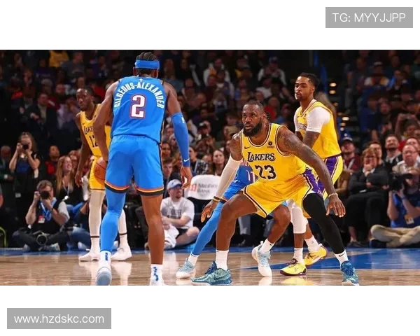 NBA季后赛战术解析:各队攻防策略大揭秘 NBA季后赛战术解析:各队攻防策略大揭秘